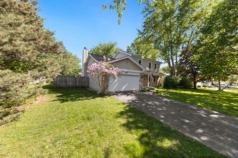 1710 Tanglewood Dr, Algonquin, IL 60102 photo 2