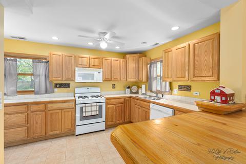 3012 Emily Ln, Mchenry, IL 60051 photo 8