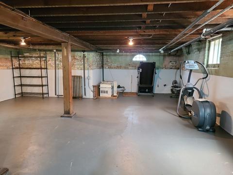 6526 N Artesian Ave, Chicago, IL 60645 photo 16
