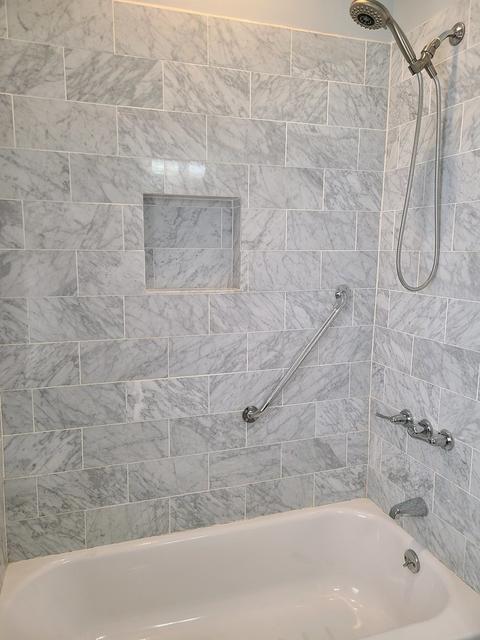 6526 N Artesian Ave, Chicago, IL 60645 photo 9