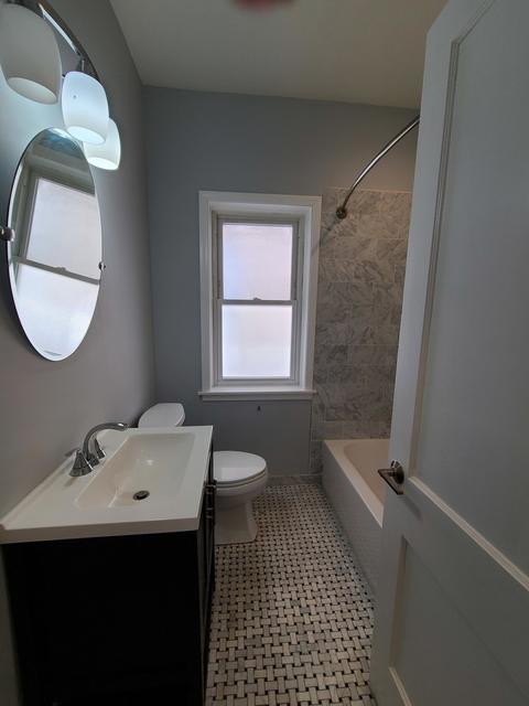 6526 N Artesian Ave, Chicago, IL 60645 photo 8