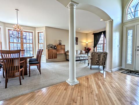 39 W579 Lori Ln, Elgin, IL 60124 photo 23