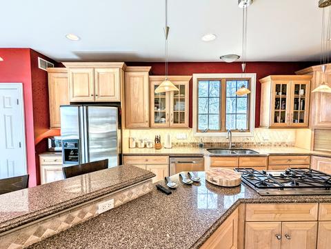 39 W579 Lori Ln, Elgin, IL 60124 photo 7