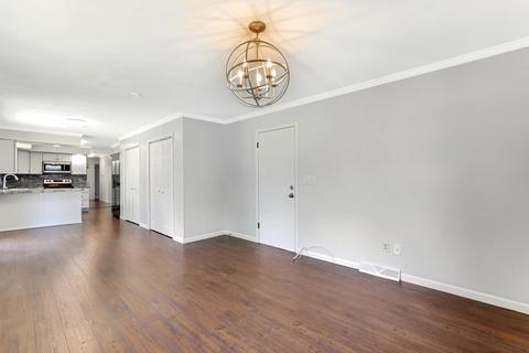 2214 Brookshire Dr E, Champaign, IL 61821 photo 9
