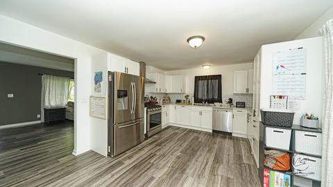 1709 Meadow Ln, Mchenry, IL 60050 photo 5