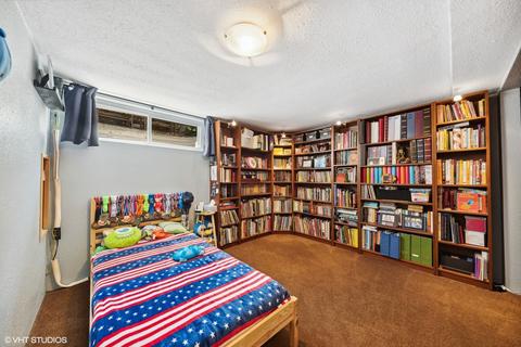225 Pleasant St, Hoffman Estates, IL 60169 photo 11
