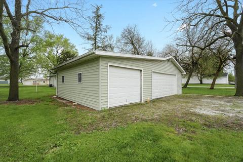 201 W Fillmore St, Philo, IL 61864 photo 15
