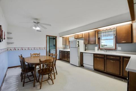 201 W Fillmore St, Philo, IL 61864 photo 5
