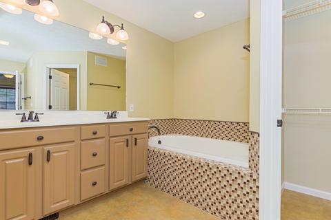 1102 Pine Meadows Ct, Normal, IL 61761 photo 26