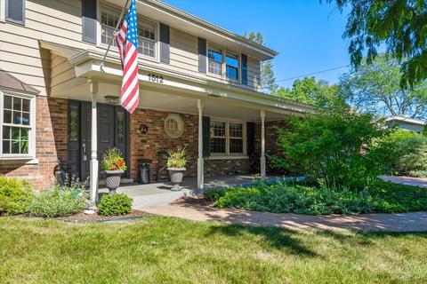 1512 Gamon Rd, Wheaton, IL 60189 photo 4