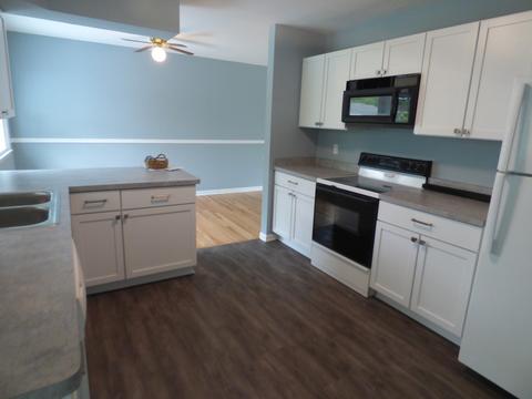326 Elden Dr, Cary, IL 60013 photo 2