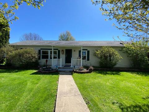 331 Elk St, Odell, IL 60460 photo 1