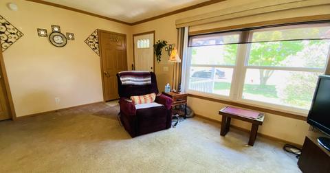 331 Elk St, Odell, IL 60460 photo 3