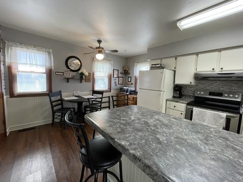 727 E Jefferson St, Morris, IL 60450 photo 9