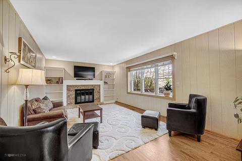 110 W End Rd, Roselle, IL 60172 photo 9