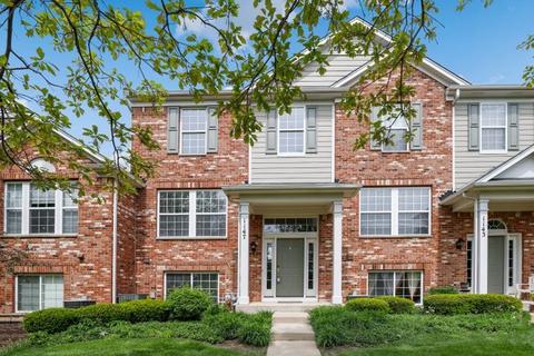 1147 Reserve Dr, Elgin, IL 60124 photo 1