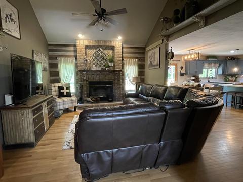 305 E Pine Meadow Ct, Morris, IL 60450 photo 7