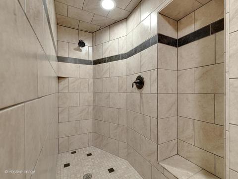 455 Pond View Ln, Bartlett, IL 60103 photo 37