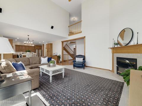 455 Pond View Ln, Bartlett, IL 60103 photo 6