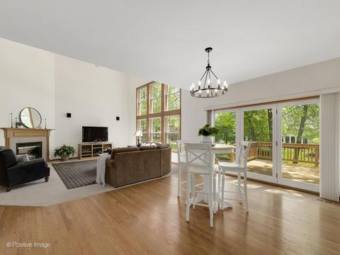455 Pond View Ln, Bartlett, IL 60103 photo 9