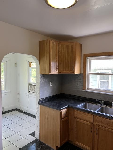 470 S Nelson Ave, Kankakee, IL 60901 photo 2