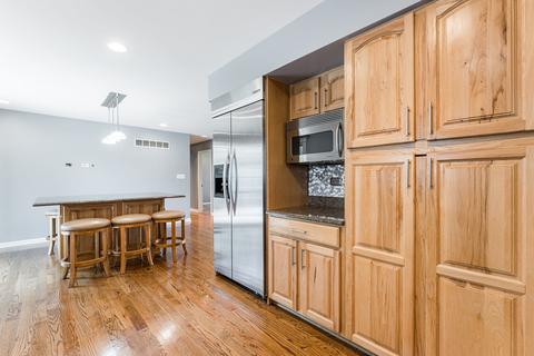 1027 Valewood Rd, Bartlett, IL 60103 photo 6