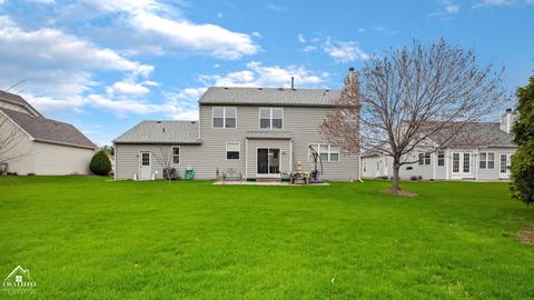 2572 Pinehurst Dr, Aurora, IL 60506 photo 2