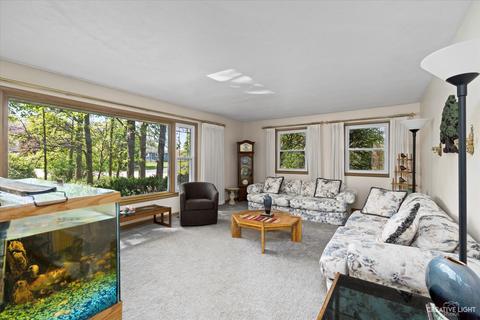 1281 Pleasantview Dr, Elgin, IL 60123 photo 3