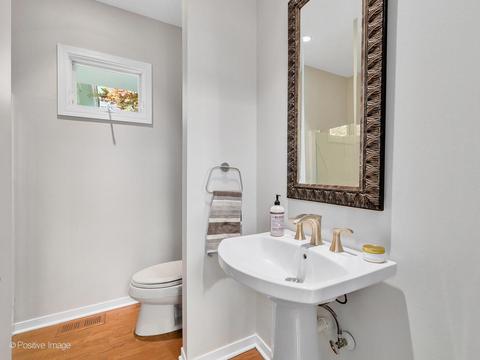 2 S257 Center Ave, Wheaton, IL 60189 photo 13