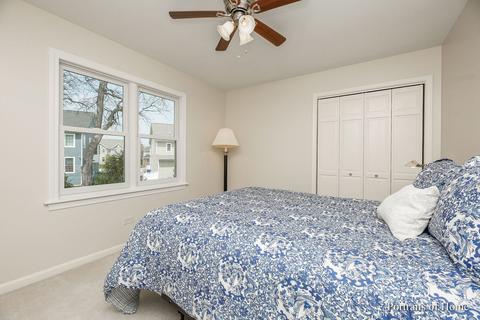 1058 Gallant Ct, Wheaton, IL 60187 photo 22