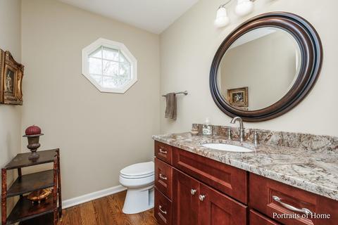1058 Gallant Ct, Wheaton, IL 60187 photo 16
