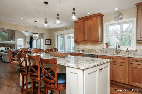 1058 Gallant Ct, Wheaton, IL 60187 photo 3