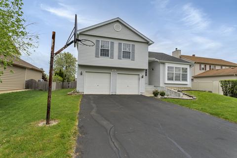 527 Ladysmith Rd, Bartlett, IL 60103 photo 3