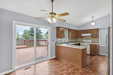 527 Ladysmith Rd, Bartlett, IL 60103 photo 16