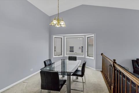 527 Ladysmith Rd, Bartlett, IL 60103 photo 6