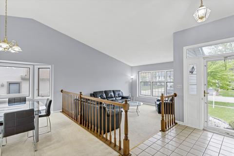 527 Ladysmith Rd, Bartlett, IL 60103 photo 8