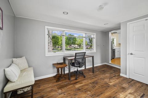 809 S Gables Blvd, Wheaton, IL 60189 photo 12