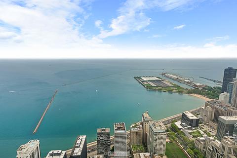 175 E Delaware Pl #8007, Chicago, IL 60611 photo 19