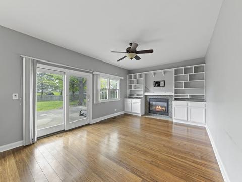 252 Gatewood Ln, Bartlett, IL 60103 photo 9