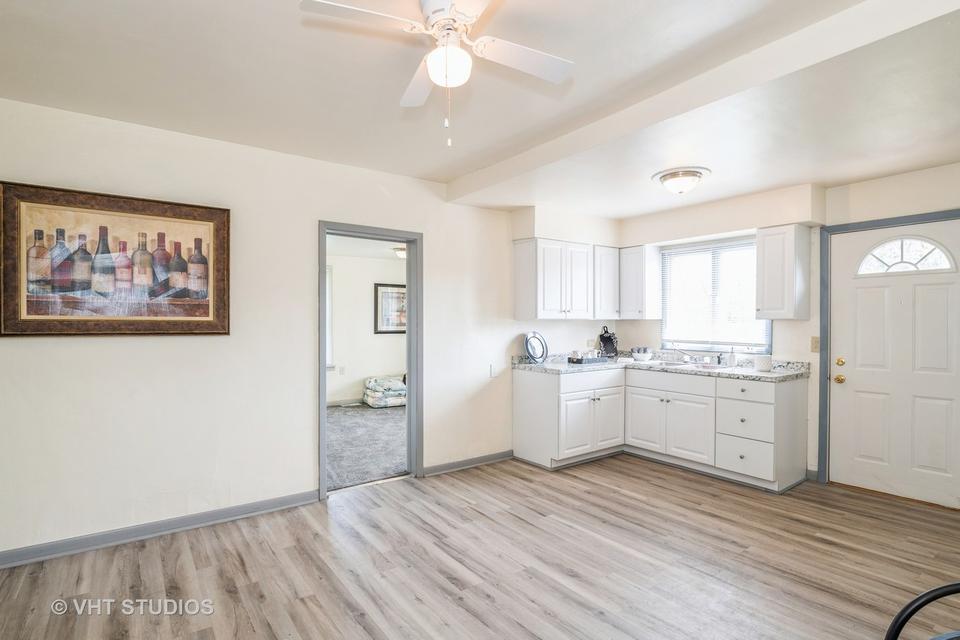  42379 N Park Ln, Antioch, IL 60002 photo 9