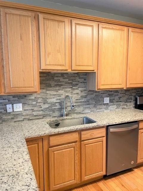 1202 Asbury Ct, Elgin, IL 60120 photo 4
