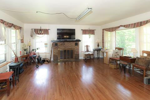 1424 E Forest Ave, Des Plaines, IL 60018 photo 9