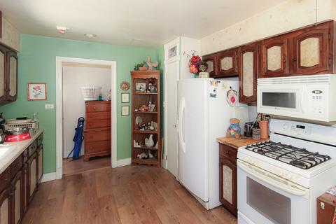 1424 E Forest Ave, Des Plaines, IL 60018 photo 5