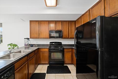 982 Celebration Dr, Aurora, IL 60504 photo 11