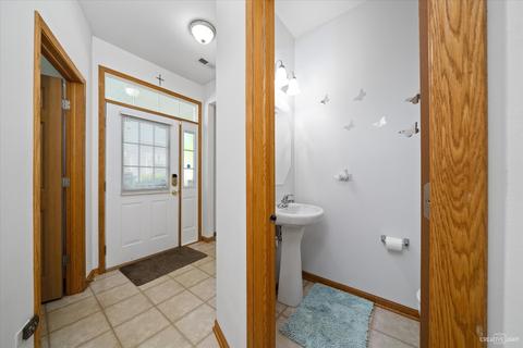 982 Celebration Dr, Aurora, IL 60504 photo 12