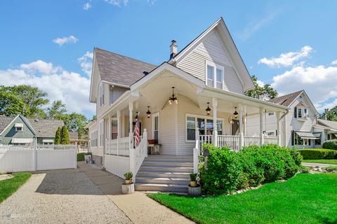 105 North St, East Dundee, IL 60118 photo 1