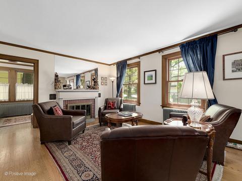703 E Illinois St, Wheaton, IL 60187 photo 4