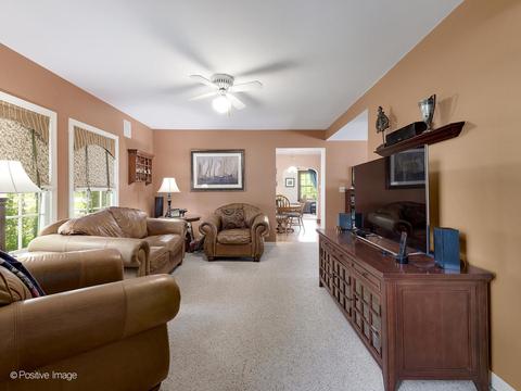 703 E Illinois St, Wheaton, IL 60187 photo 16