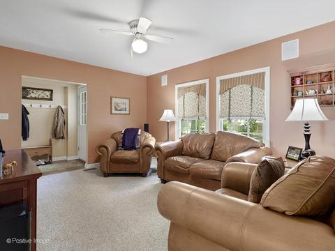 703 E Illinois St, Wheaton, IL 60187 photo 15