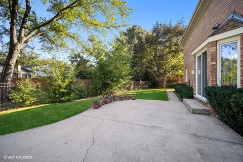 3602 Vantage Ln, Glenview, IL 60026 photo 5